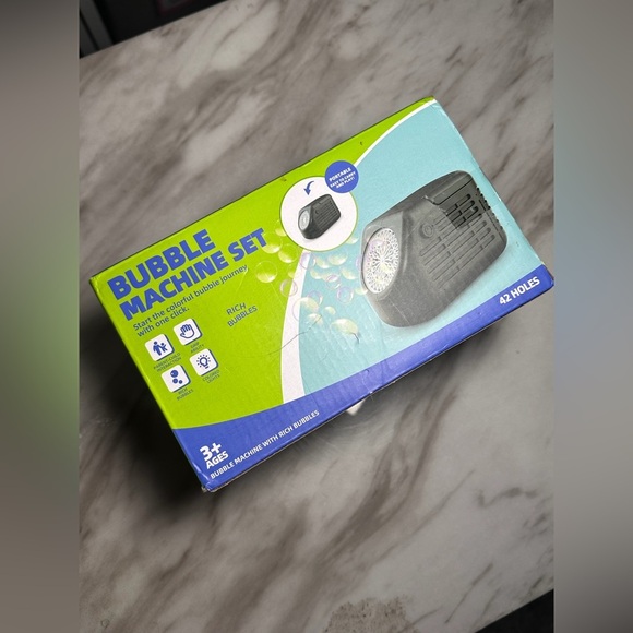 Bubble Machine Set for Kids - Picture 2 of 2